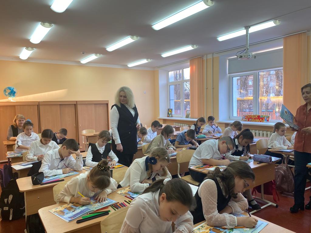 Открытый урок для будущих избирателей в 4 "А" классе МБОУ СОШ №8 г. Новошахтинска